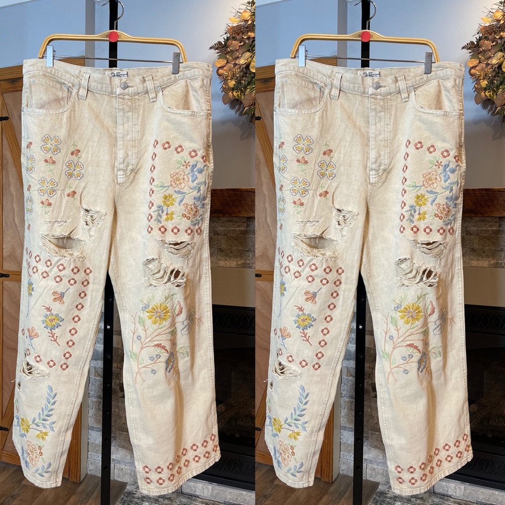 New Free People Kiss The Sky Patched Jeans - Picture 3 of 4